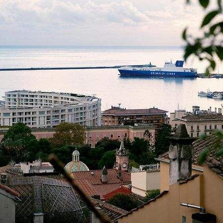 Апартаменты Casa "Positano" Da Ely - Salerno Centro Con Self Check-In Экстерьер фото