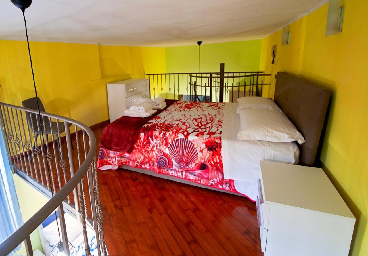 Апартаменты Casa "Positano" Da Ely - Salerno Centro Con Self Check-In Экстерьер фото